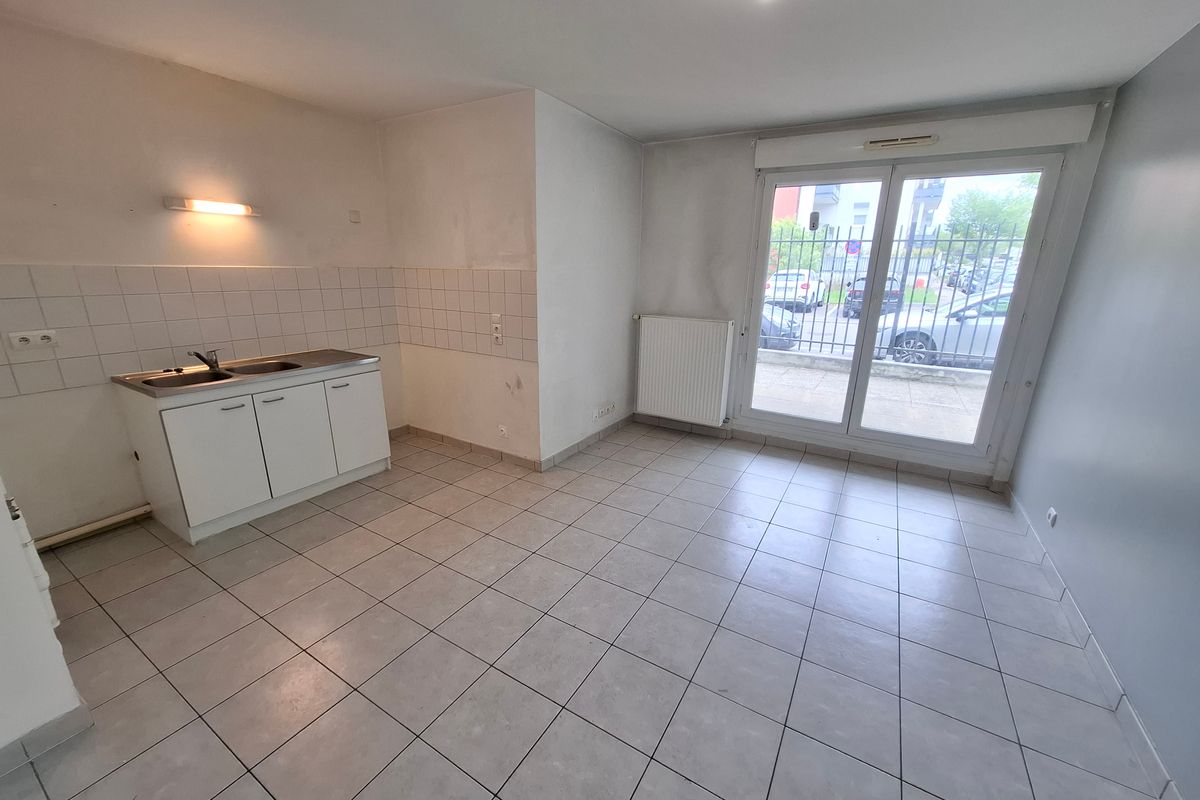 T2 de 35.90 m² à St Priest, Carré Rostand au prix de vente de 80 000 €