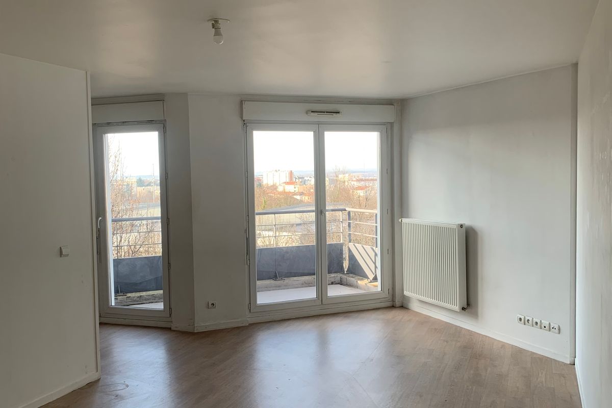 T3 de 71 m² à Saint-Priest, Carré Rostand au prix de vente de 155 000 €